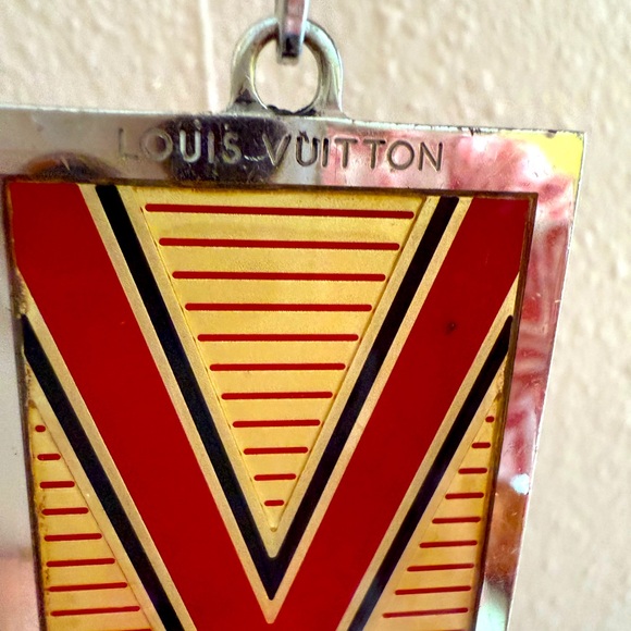 Louis Vuitton purse charm - Picture 2 of 6